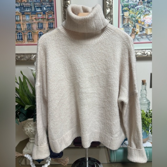 FABLE 🤍Cream Cable Knit Turtleneck Neck Oversized Dolman Sleeve Sweater Sz S-M - Picture 2 of 8